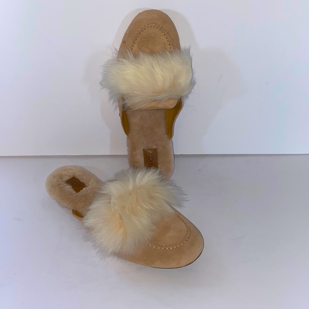UGG Beige Pink Nude Suede Slipper with Cream Fur